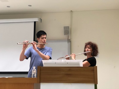 樂蒂教授與鍾老師合奏長笛